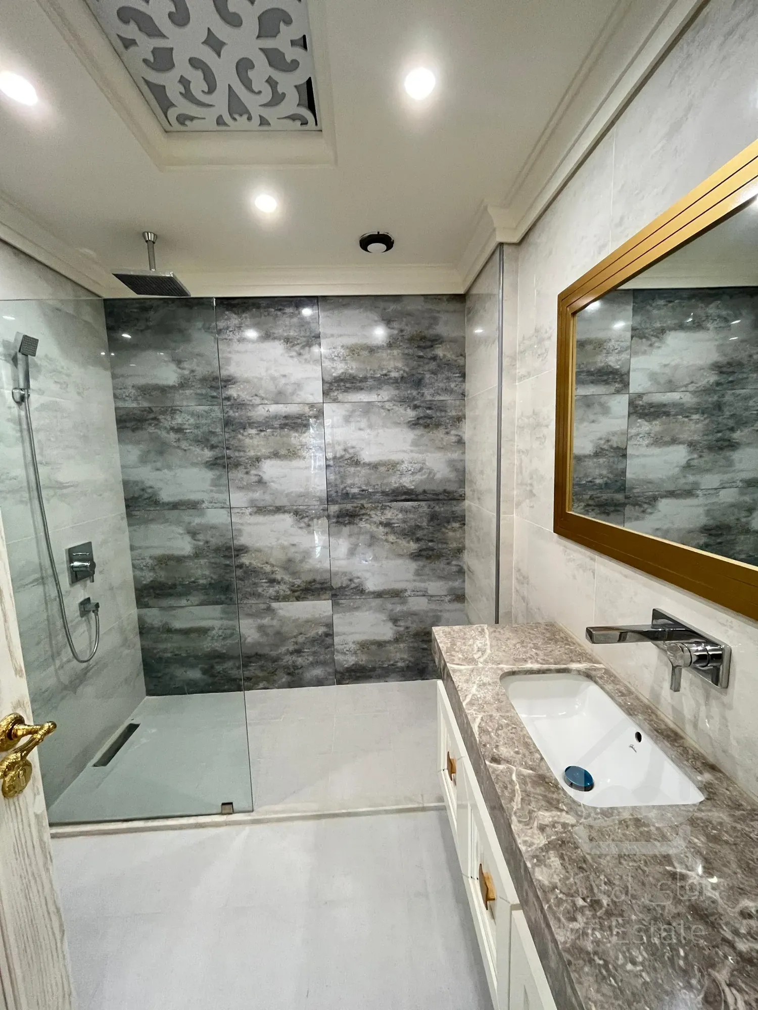 فروش 110 متری اختیاریه جنوبی