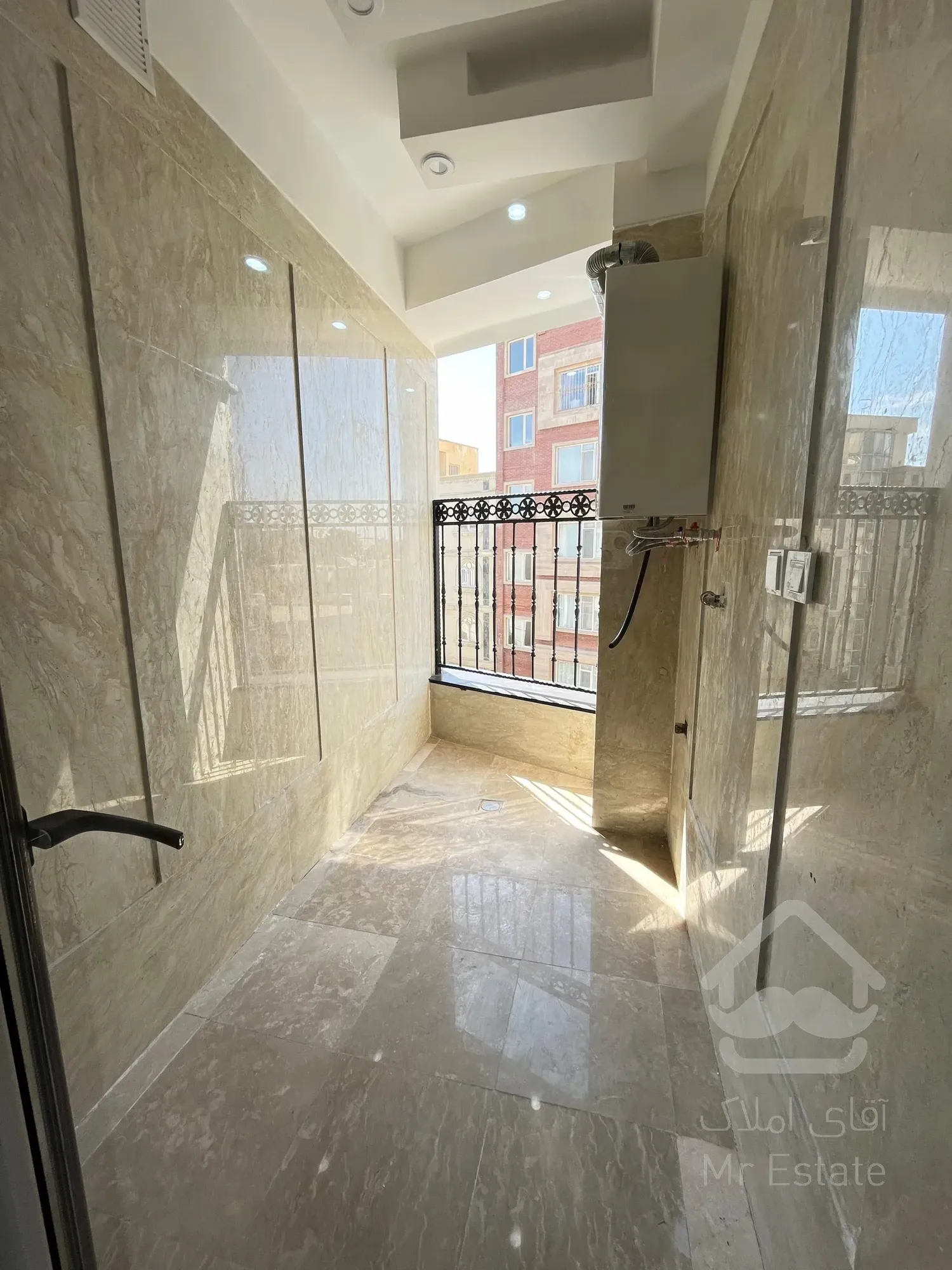 فروش 60 متر اختیاریه