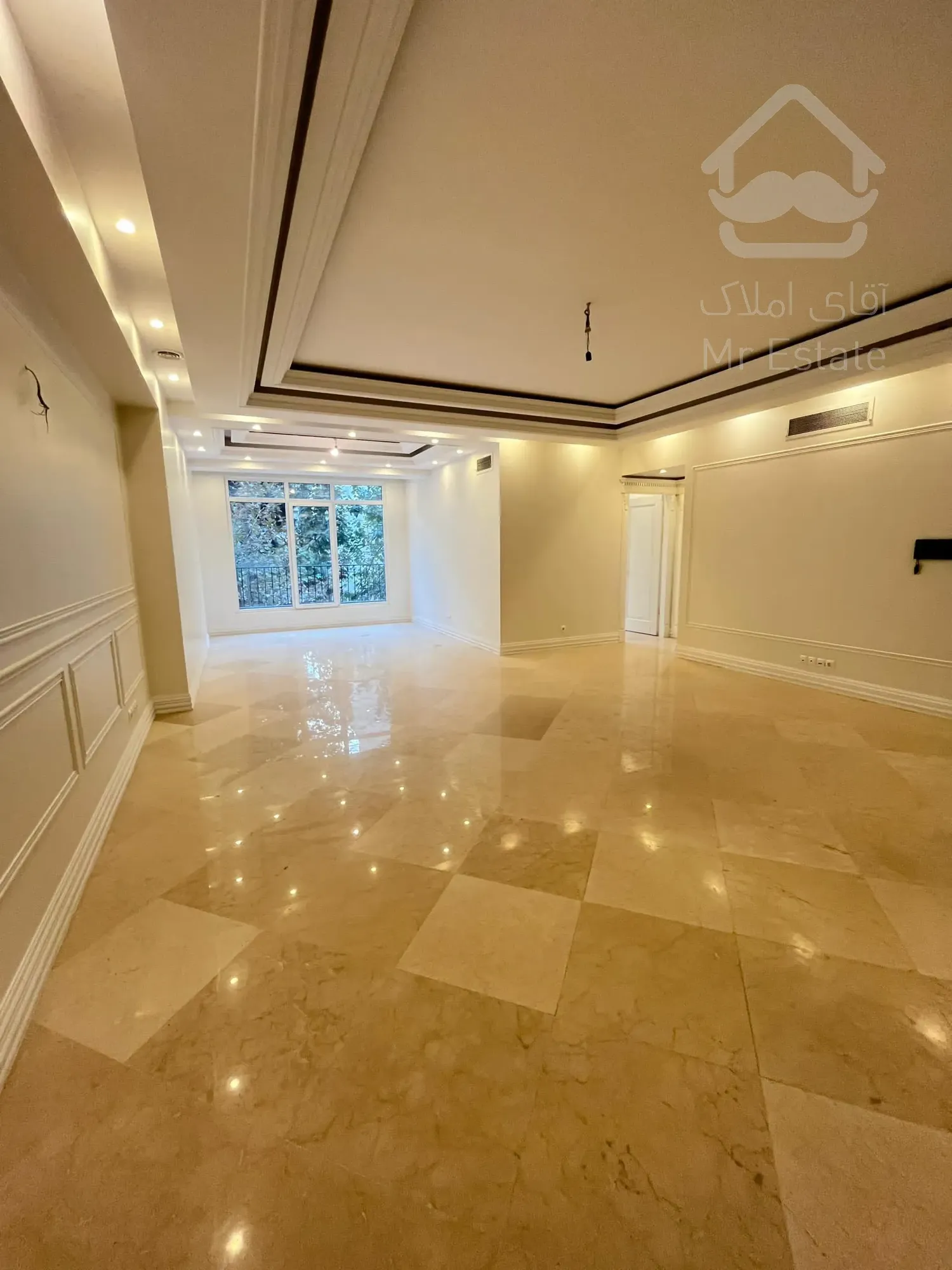 فروش 125 متری پاسداران