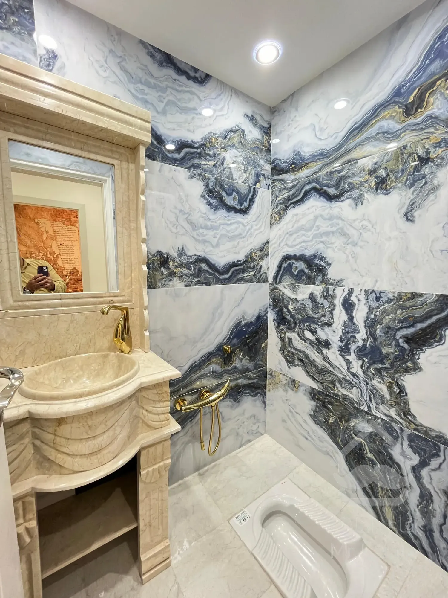 61 متر فروش هروی