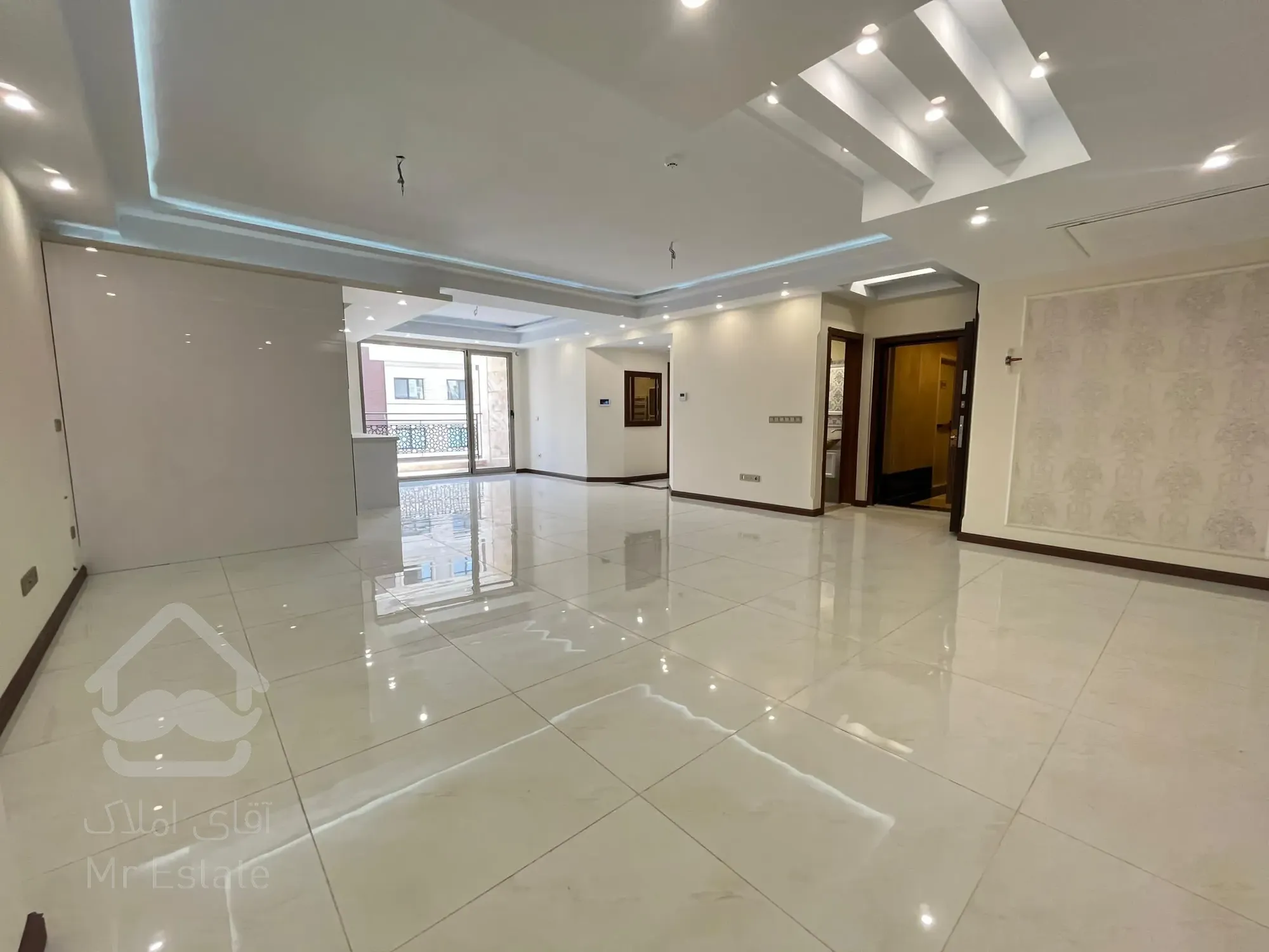 260 متر پاسداران