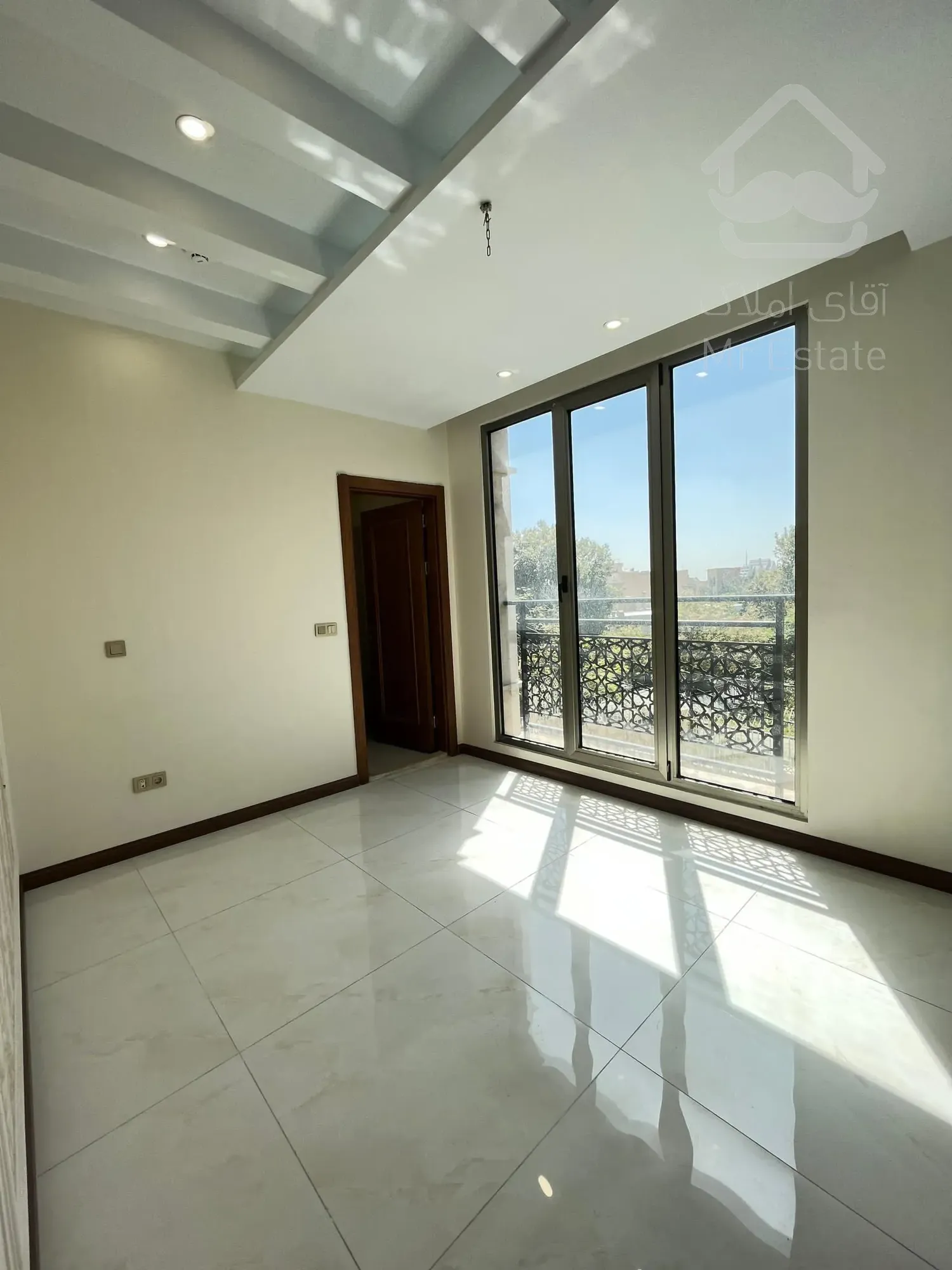 فروش 150 متری دیباجی