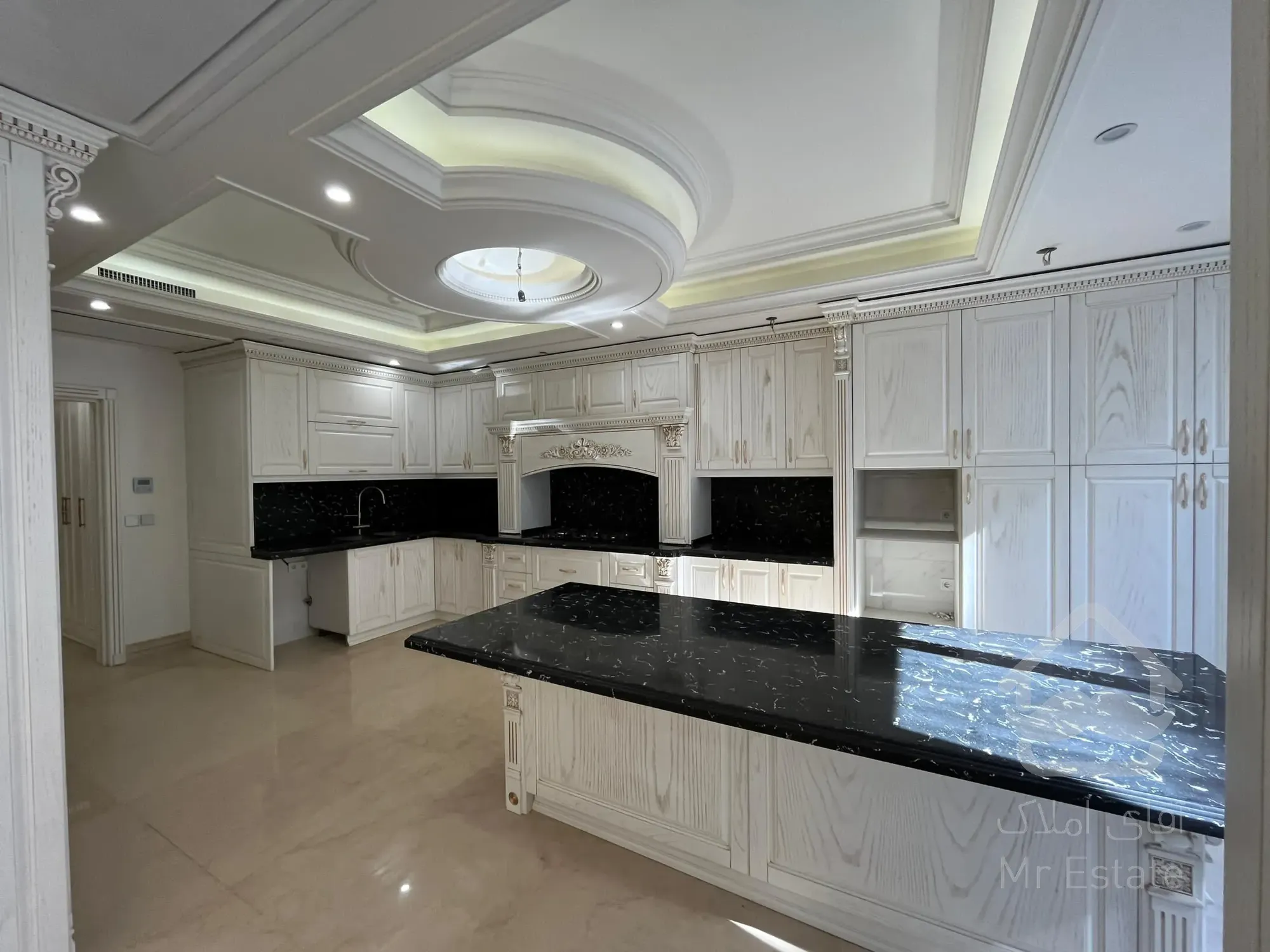 فروش 200 متری پاسداران