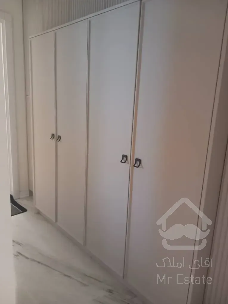 130 متری فروش دروس