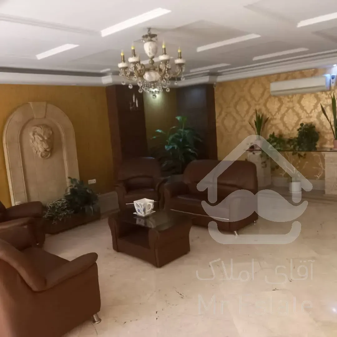 180 متر پاسداران