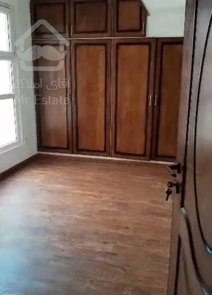 130 متر دیباجی