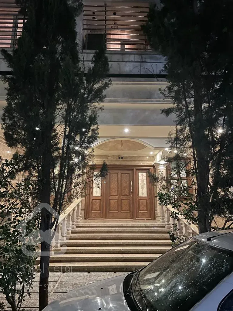 130 متر دیباجی