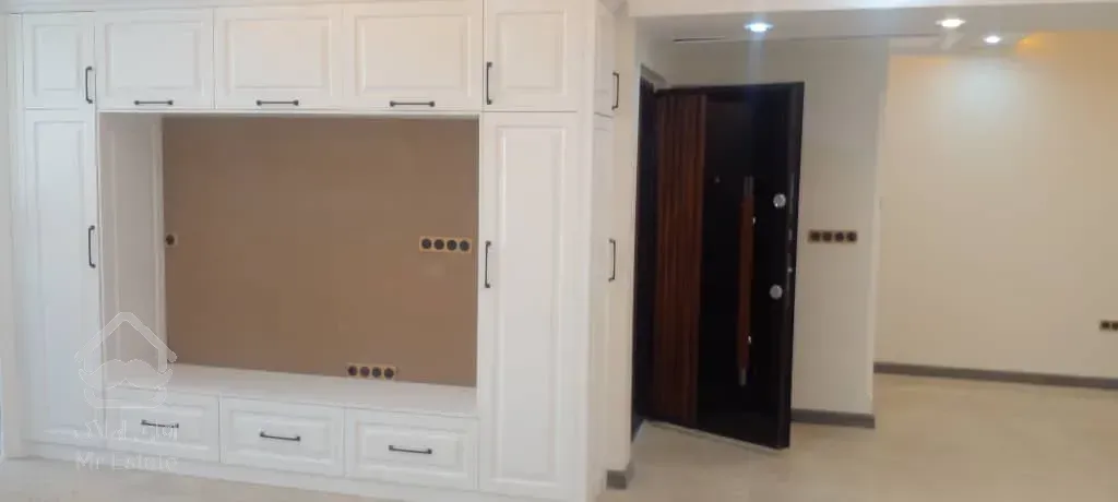 فروش 96 متری پاسداران