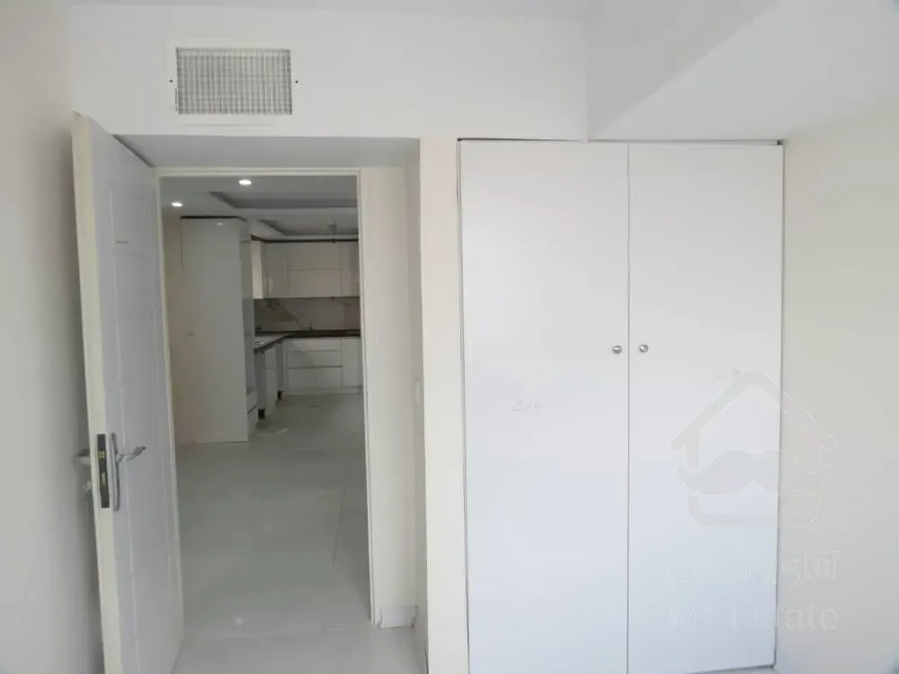 فروش 96 متری پاسداران