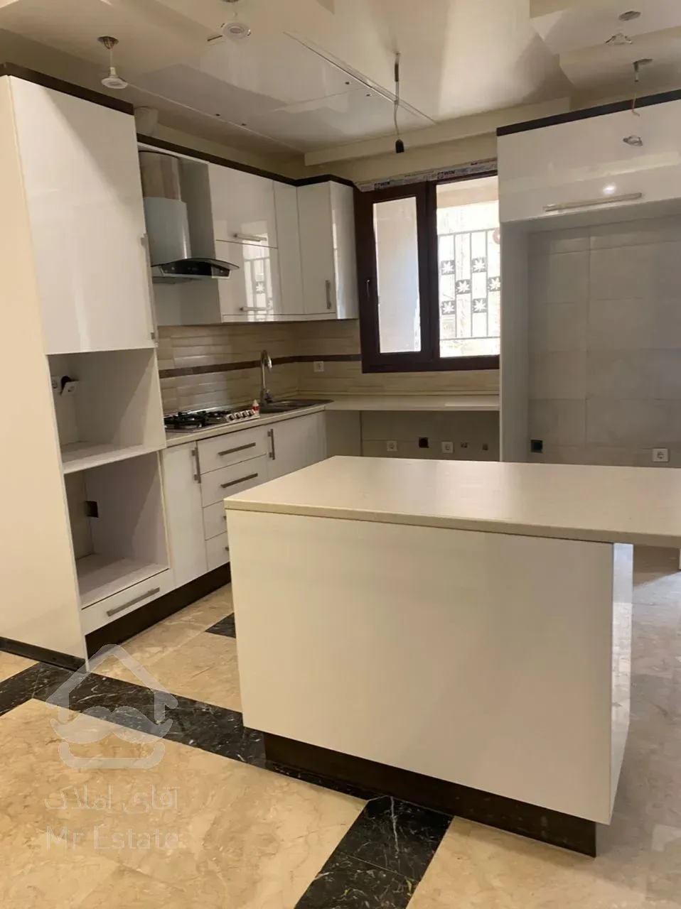 85 متری هروی