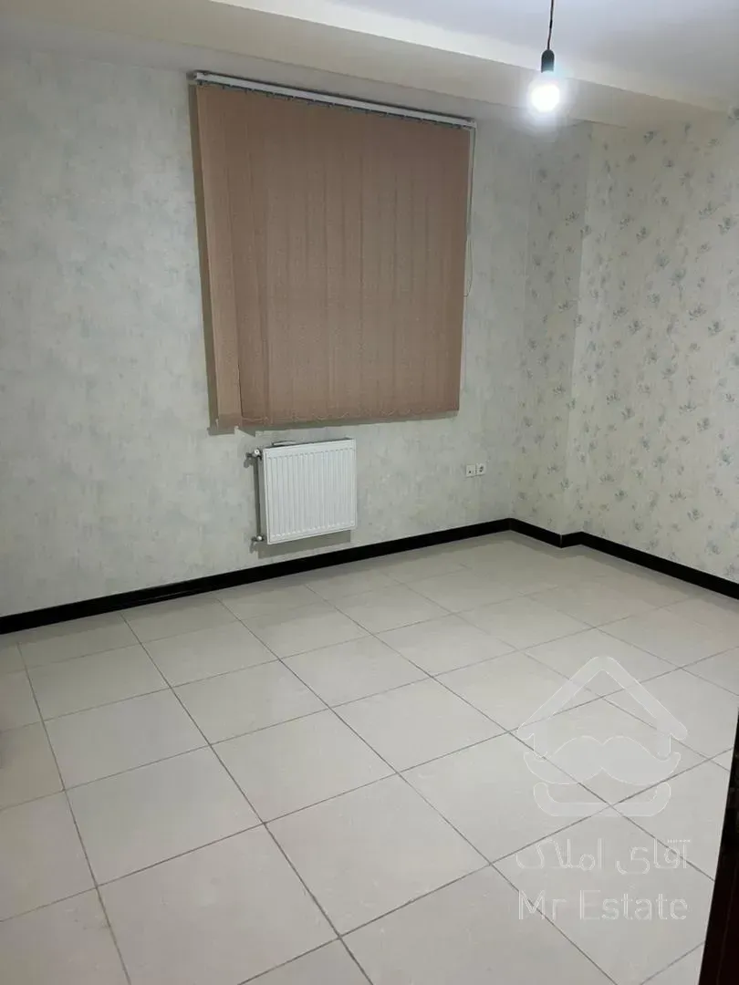 آپارتمان 136 متری سه خواب ( یک خواب مستر ) خیابان شریف بلوار فدک شهرک ولیعصر