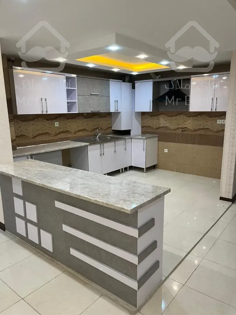 آپارتمان 136 متری سه خواب ( یک خواب مستر ) خیابان شریف بلوار فدک شهرک ولیعصر