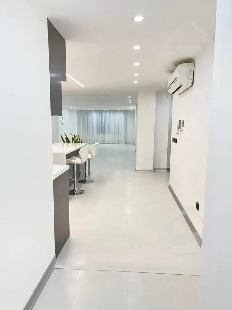 آپارتمان ۲۵۰ متری سه خواب لوکس