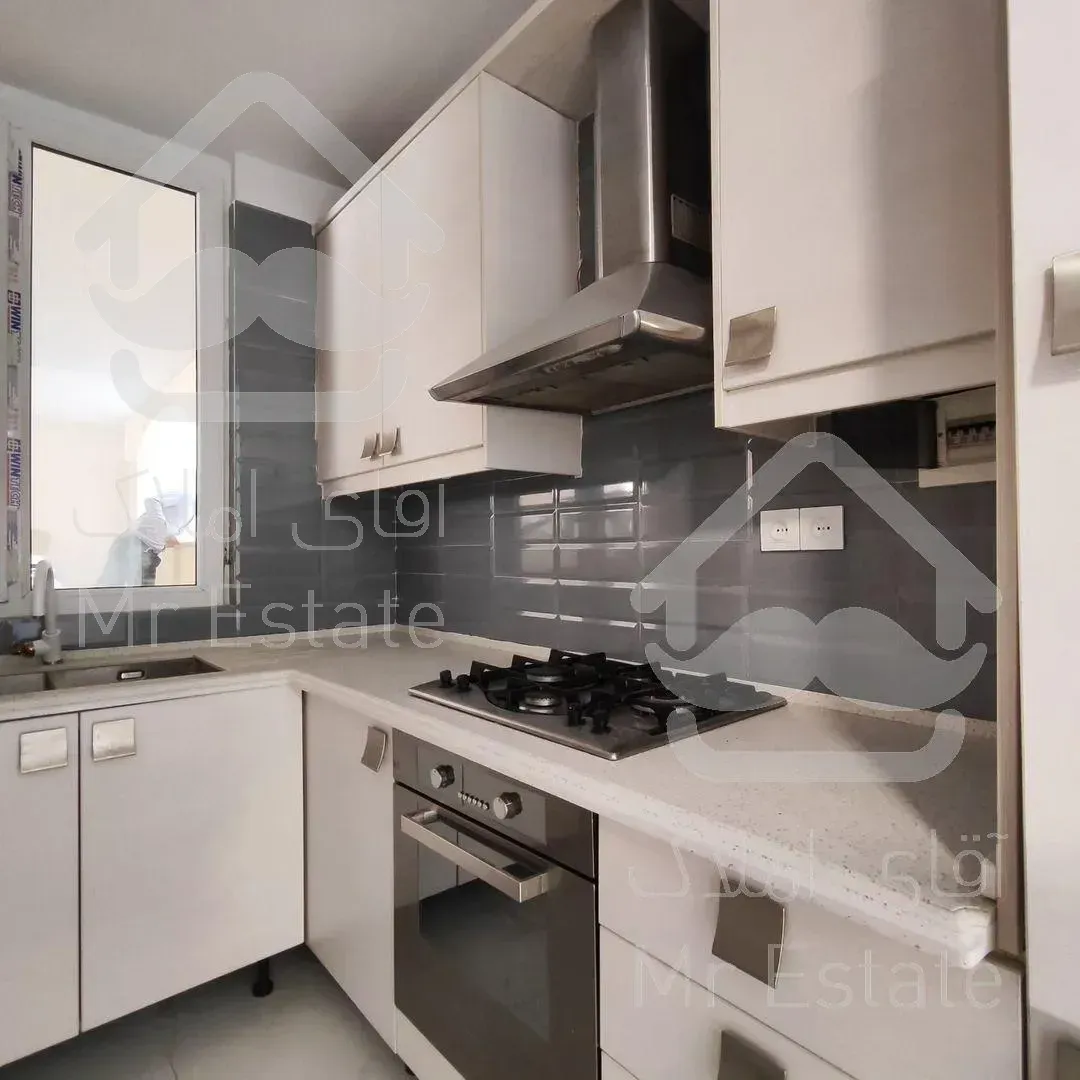 فقط برای سرمایه گذاری/۱۱ ساله در منطقه۲۲ حضور داریم