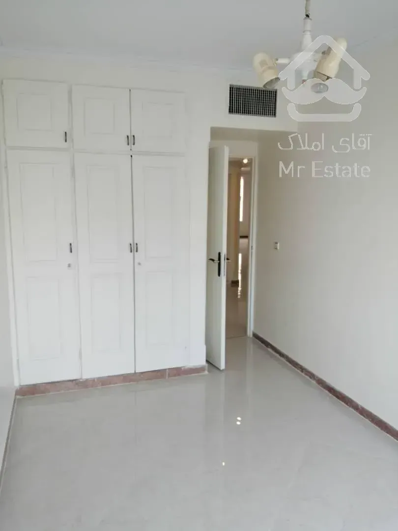 آپارتمان مسکونی 140 متری 3 خواب در سعادت آباد