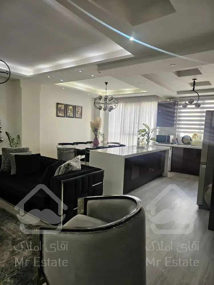 شهرک غرب 122متر نورگیر عالی