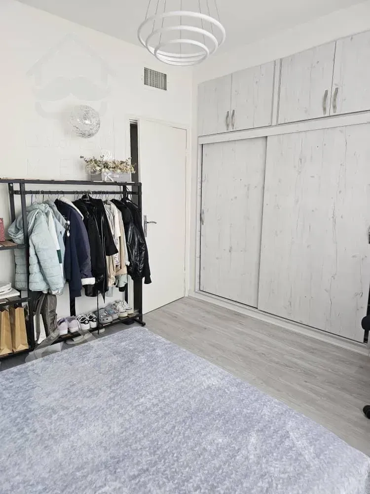 شهرک غرب 122متر نورگیر عالی