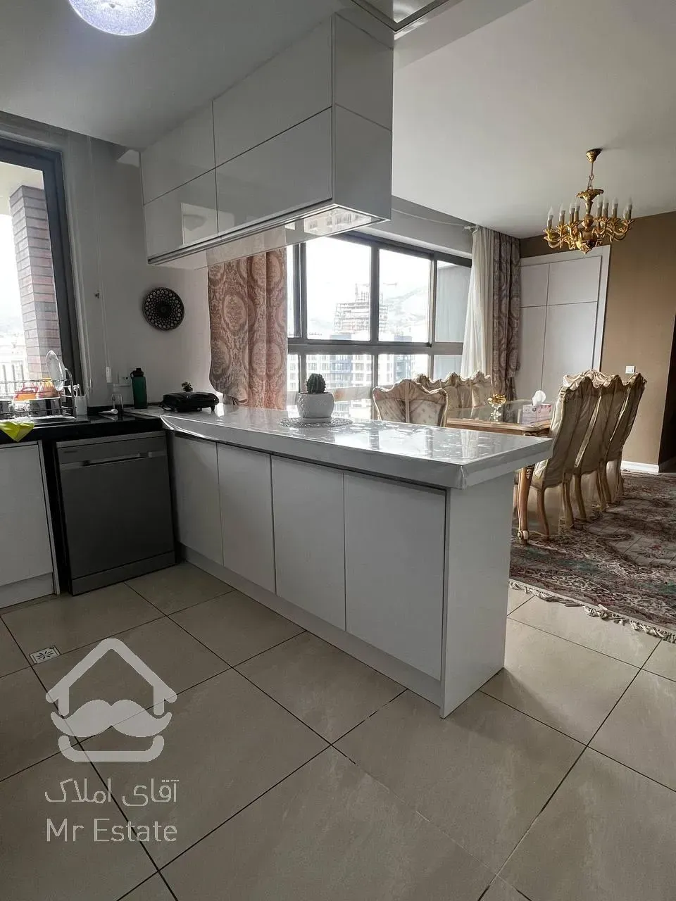 رهن و اجاره آپارتمان 105 متری ظفر