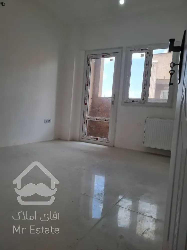 فروش تک واحدی غرق در نور