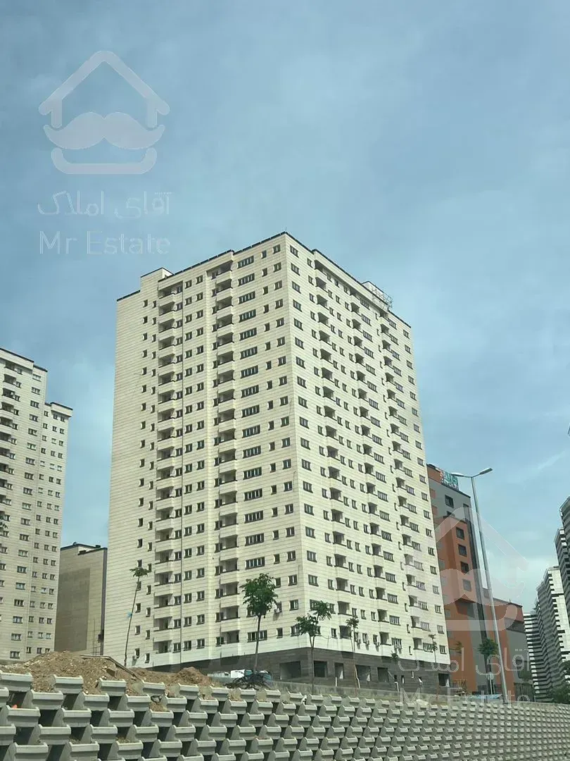 واحد80 لوکس دور دریاچه ویو لاکچری ساحل