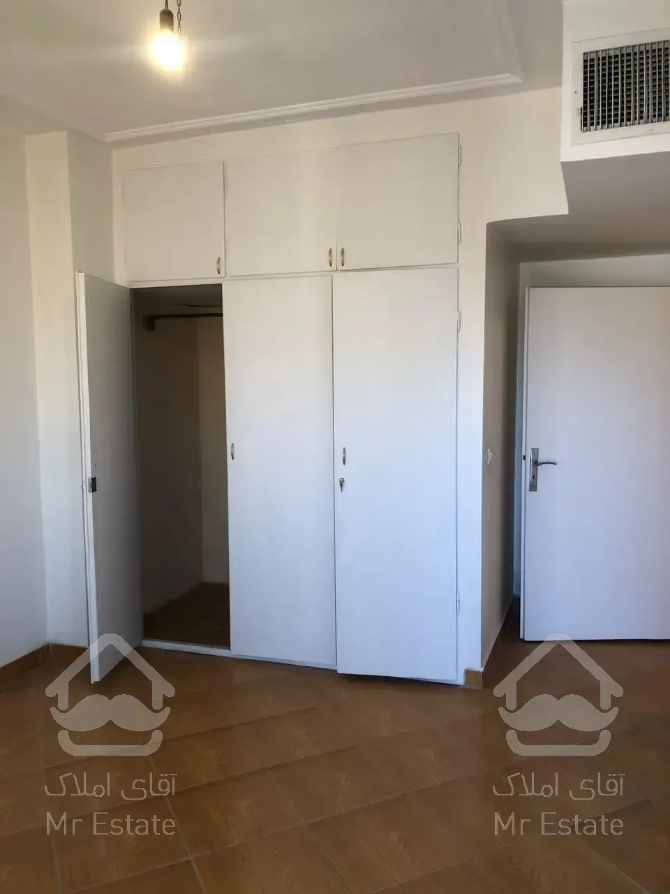 واحد ۱۱۲ متری دو خواب شخصی ساز شهرک راه اهن