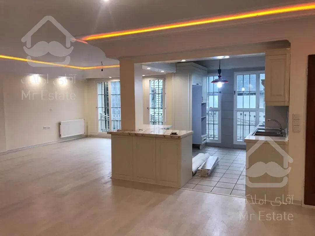 آپارتمان مسکونی 140 متری 3 خواب در سعادت آباد