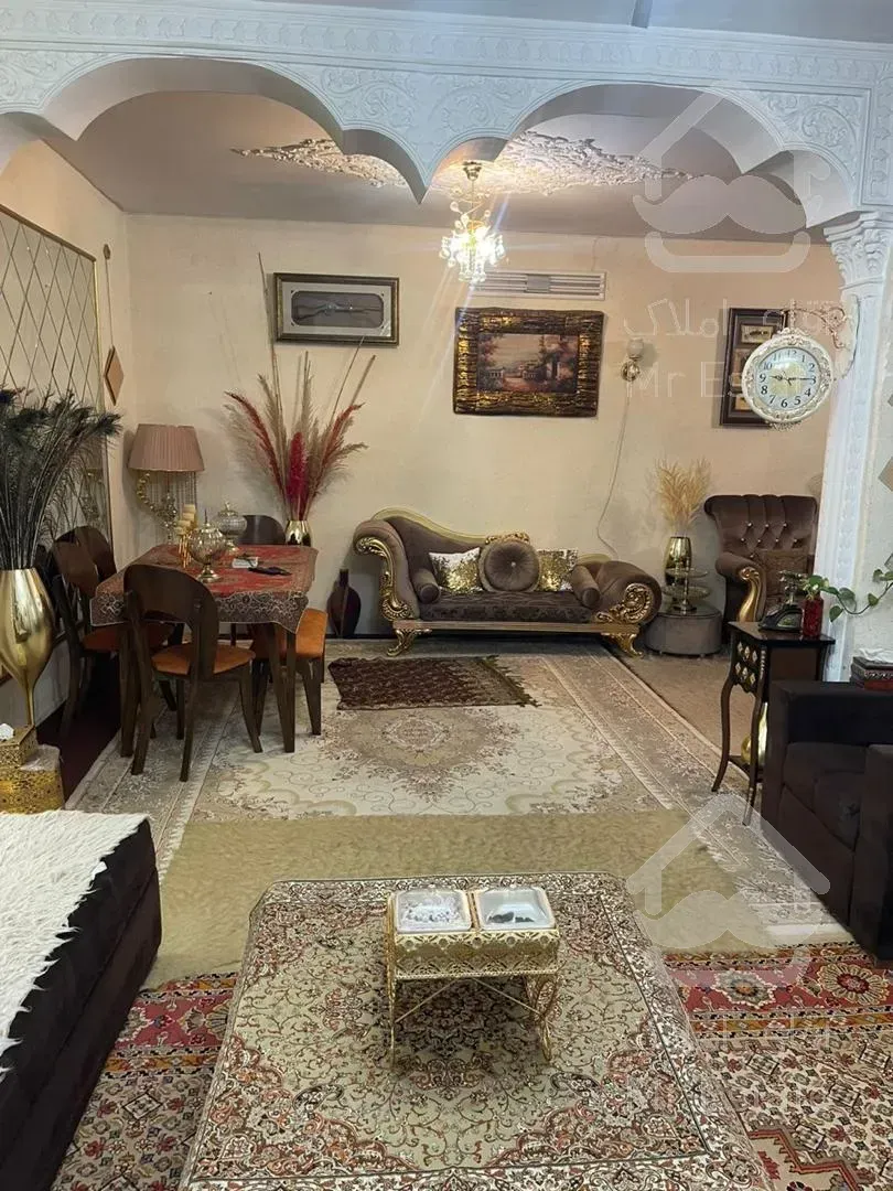 ویلایی 200 متری 2خواب لو کیشن بلوار رازی