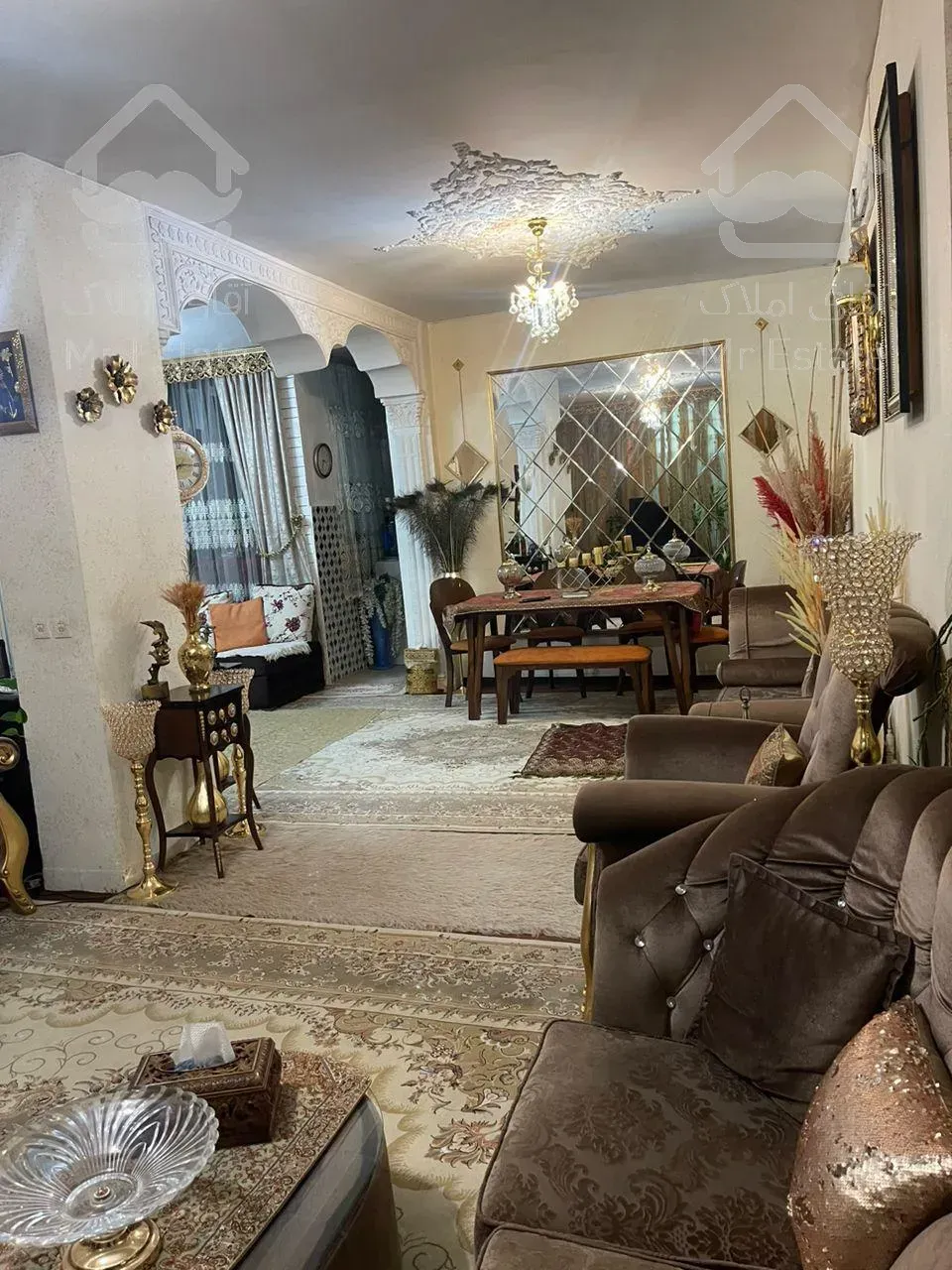 ویلایی 200 متری 2خواب لو کیشن بلوار رازی