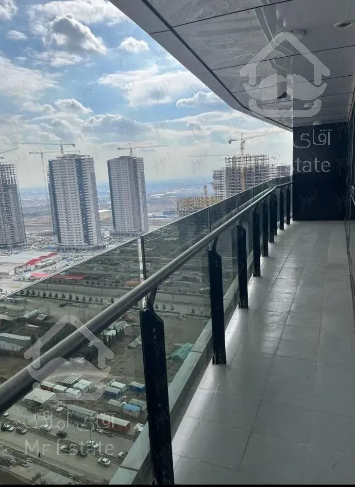 اجاره آپارتمان ۱۲۰ متری با نمای کرتین وال و ویو ابدی