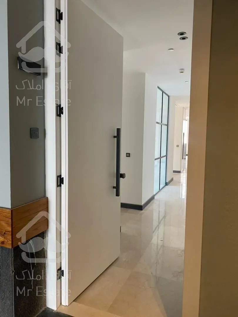 آپارتمان لوکس ۳ خواب کلید نخورده مشاعات آبی