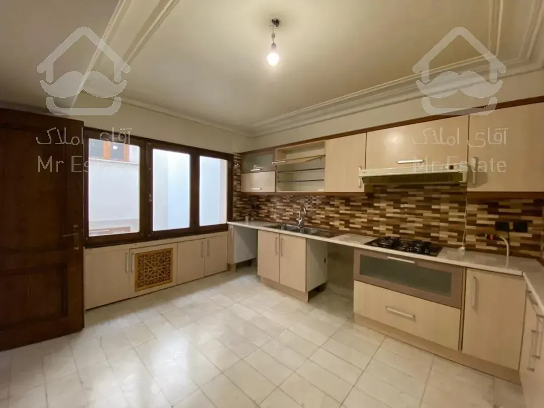 ۱۸۶ متر ۳ خواب توانیر نظامی کنجوب