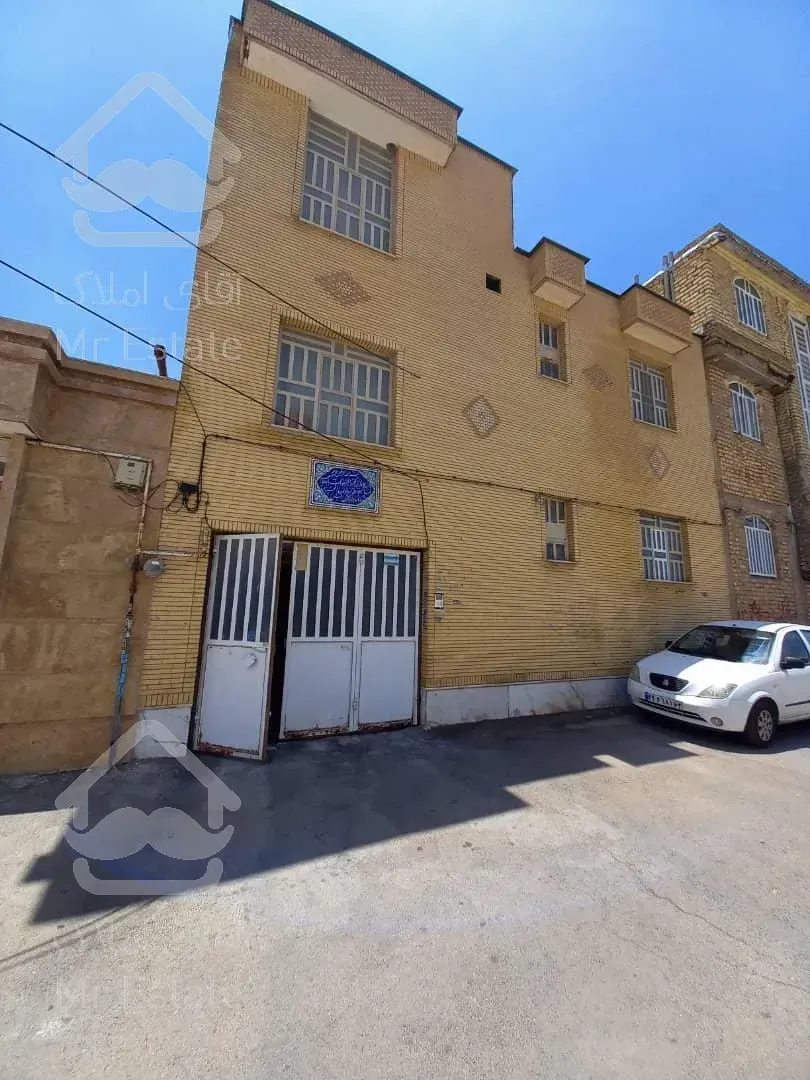 ویلایی 2 طبقه هر طبه 115 متری و 2 خوابه لوس شهرک ولیعصر