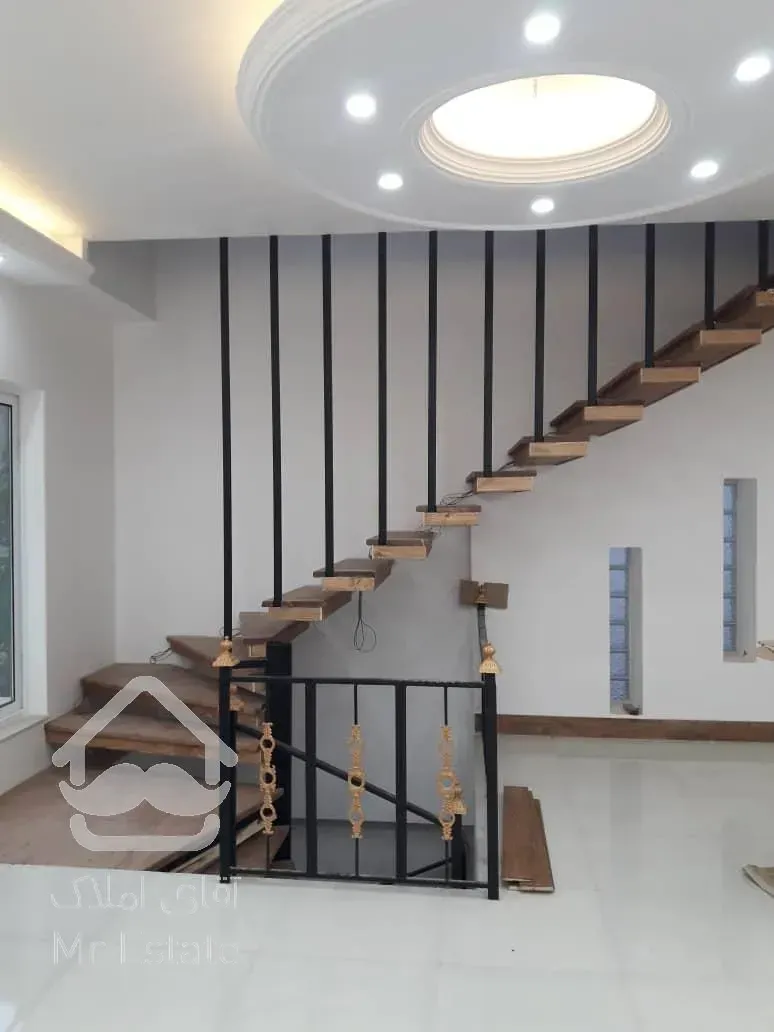 فروش ویلای تریبلکس استخردار