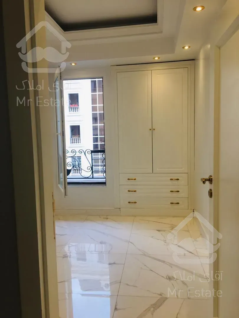 دیباجی جنوبی ۱۶۸متری ۳خواب نوساز