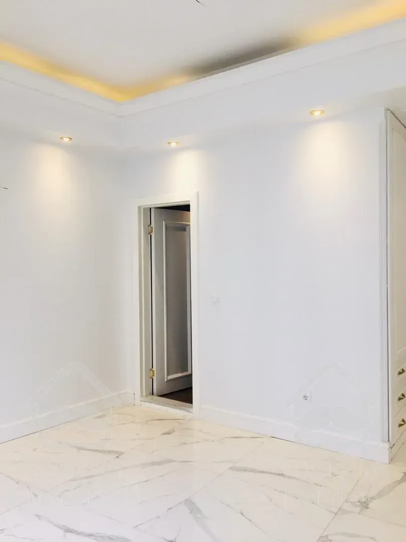 دیباجی جنوبی ۱۶۸متری ۳خواب نوساز