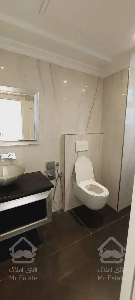 دیباجی جنوبی ۱۶۸متری ۳خواب نوساز