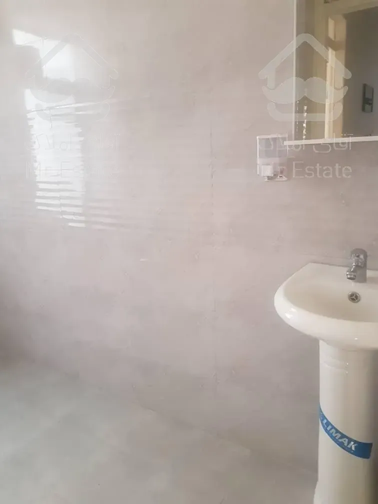 آپارتمان ۱۰۲ متر ۲ خوابه خوش نقشه دو نبش غرق آرامش و نور