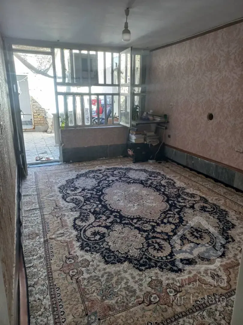 سوییت با حیاط دلباز