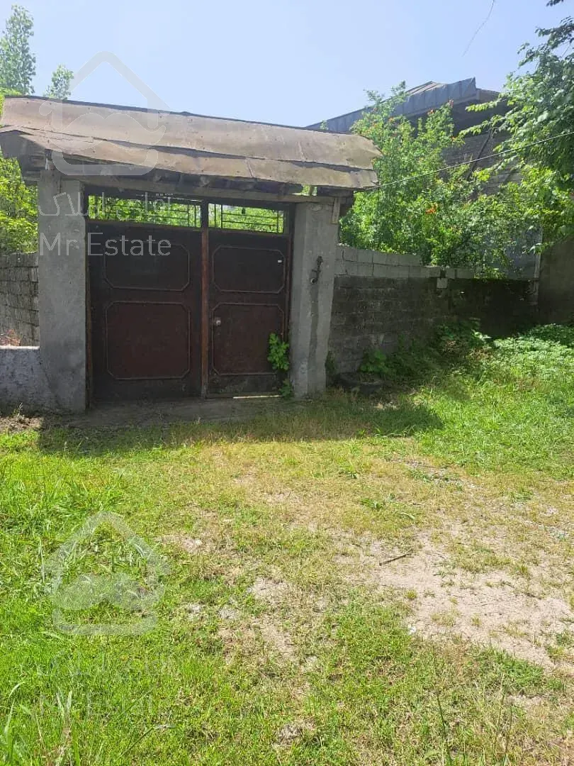 فروش ویلاباغ ۷۰۰ متری با بنای سنتی