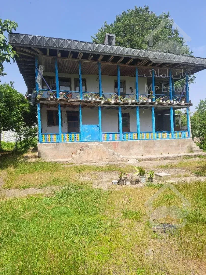 فروش ویلاباغ ۷۰۰ متری با بنای سنتی