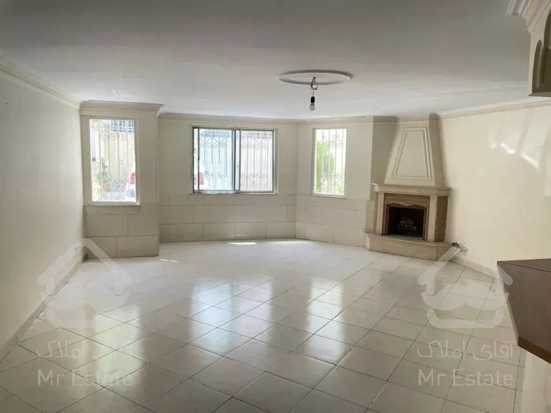 120 متری سعادت آباد