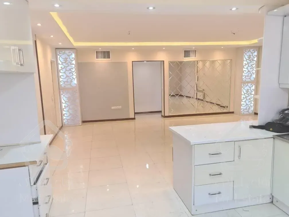 آپارتمان مسکونی 135 متری 3 خواب در سعادت آباد