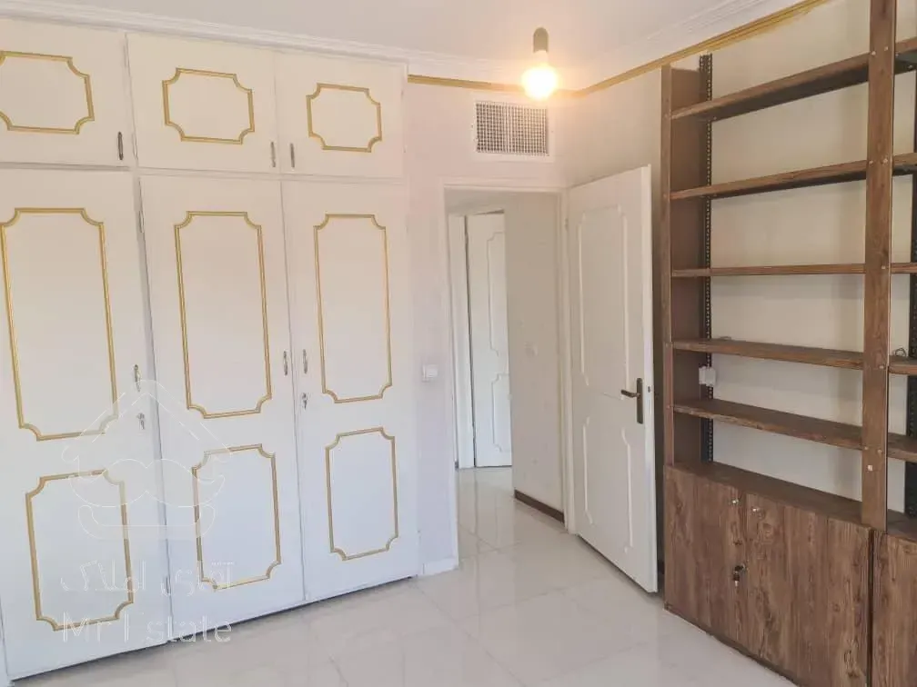 آپارتمان مسکونی 135 متری 3 خواب در سعادت آباد