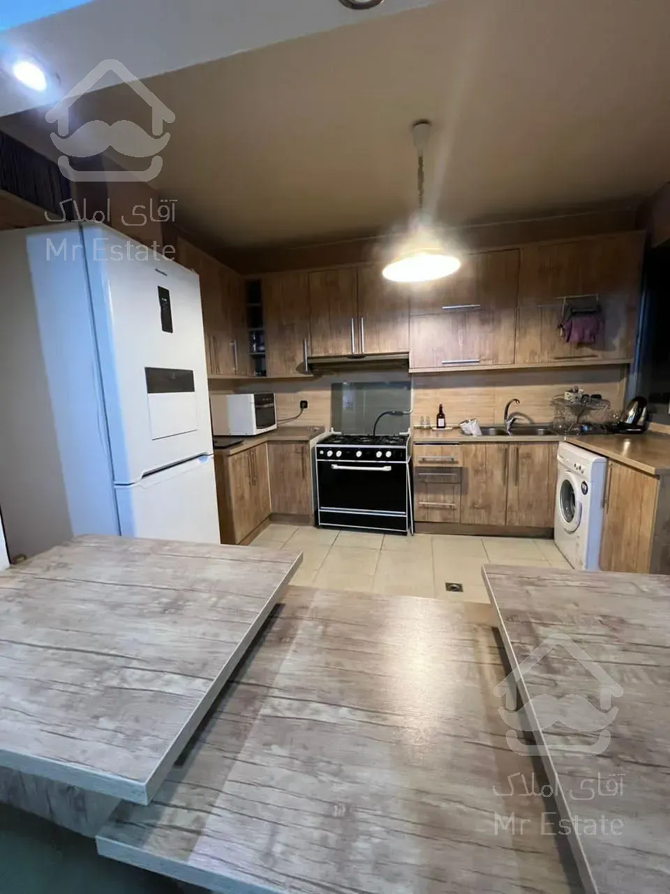 آپارتمان مسکونی 140 متری 3 خواب در سعادت آباد