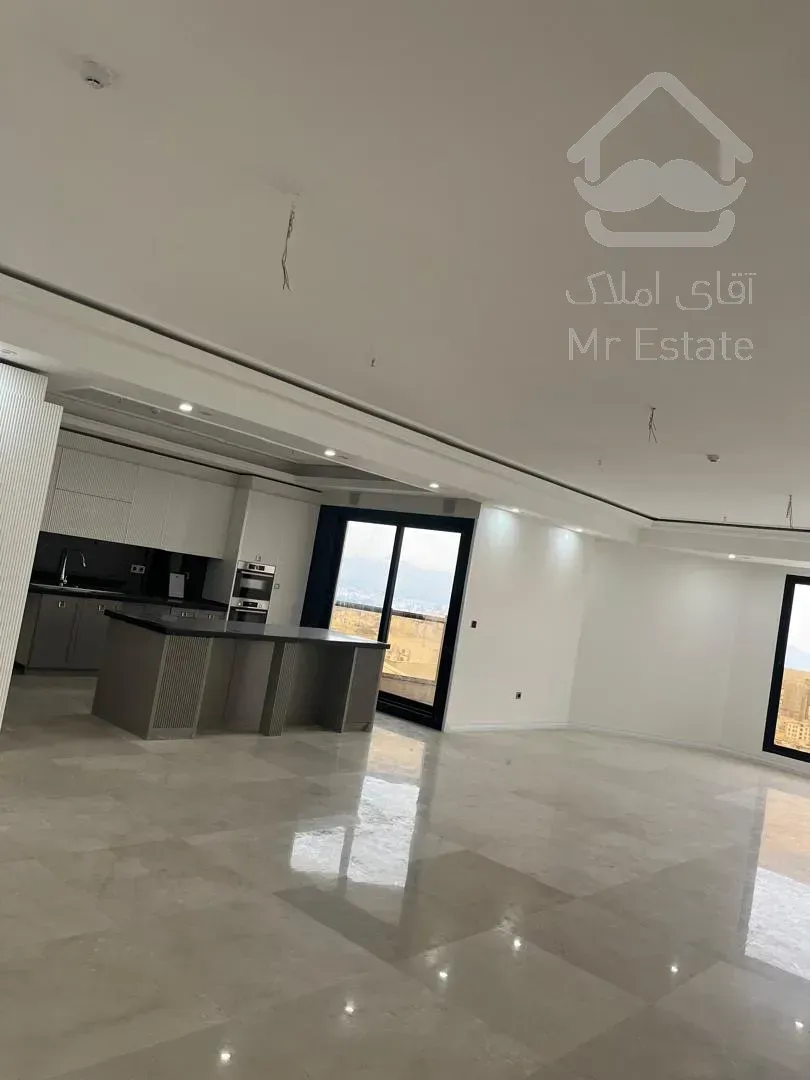 فروش واحد ۲۲۱ متری تاپ لوکیشن  رونیکا پالاس قیطریه