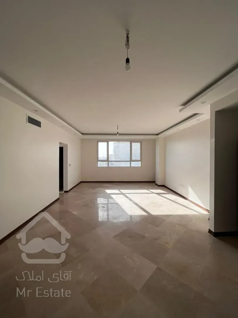 یک آپارتمان خوش‌نقشه و نورگیر در محله دنج و آرام