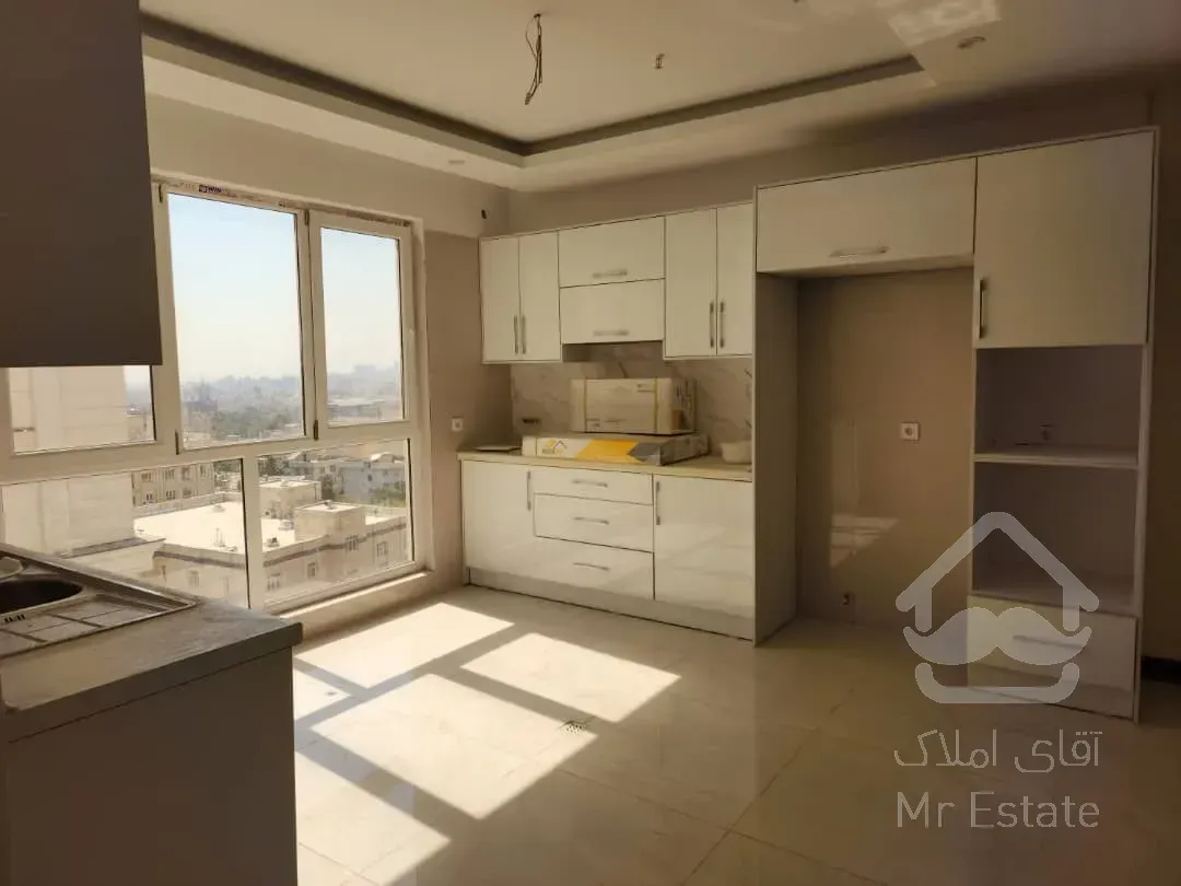 ۱۸۰ متر کینگ مستر / جنوبی نور خطی