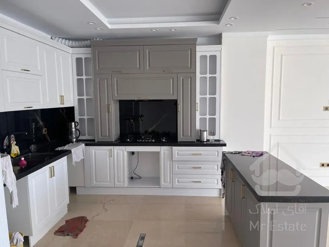 فروش 130 متر در قلهک