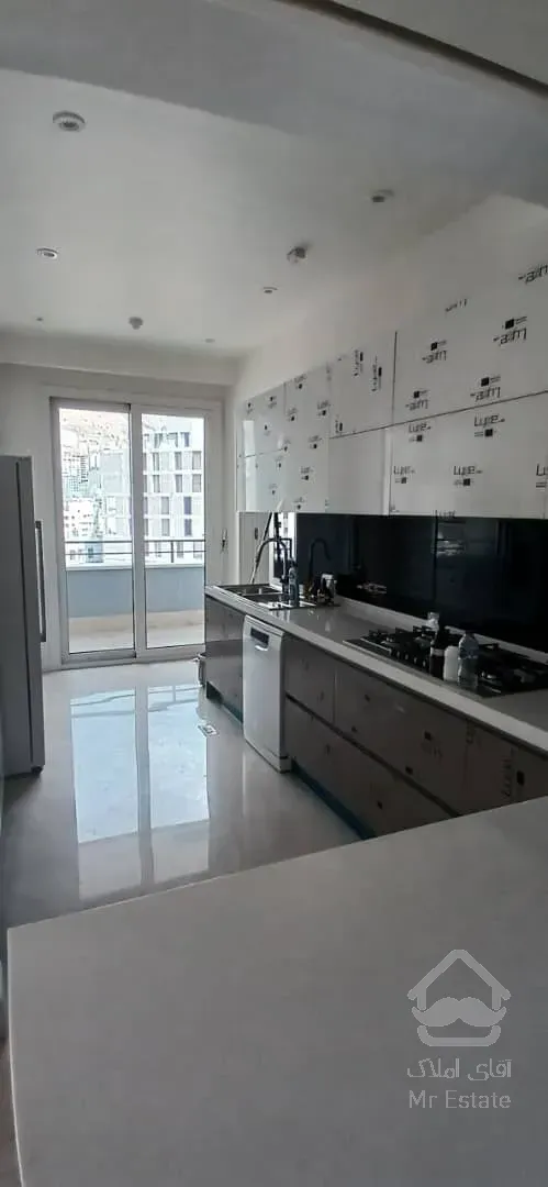 رهن و اجاره آپارتمان 250 متر فرمانیه 3 خواب منطقه 1