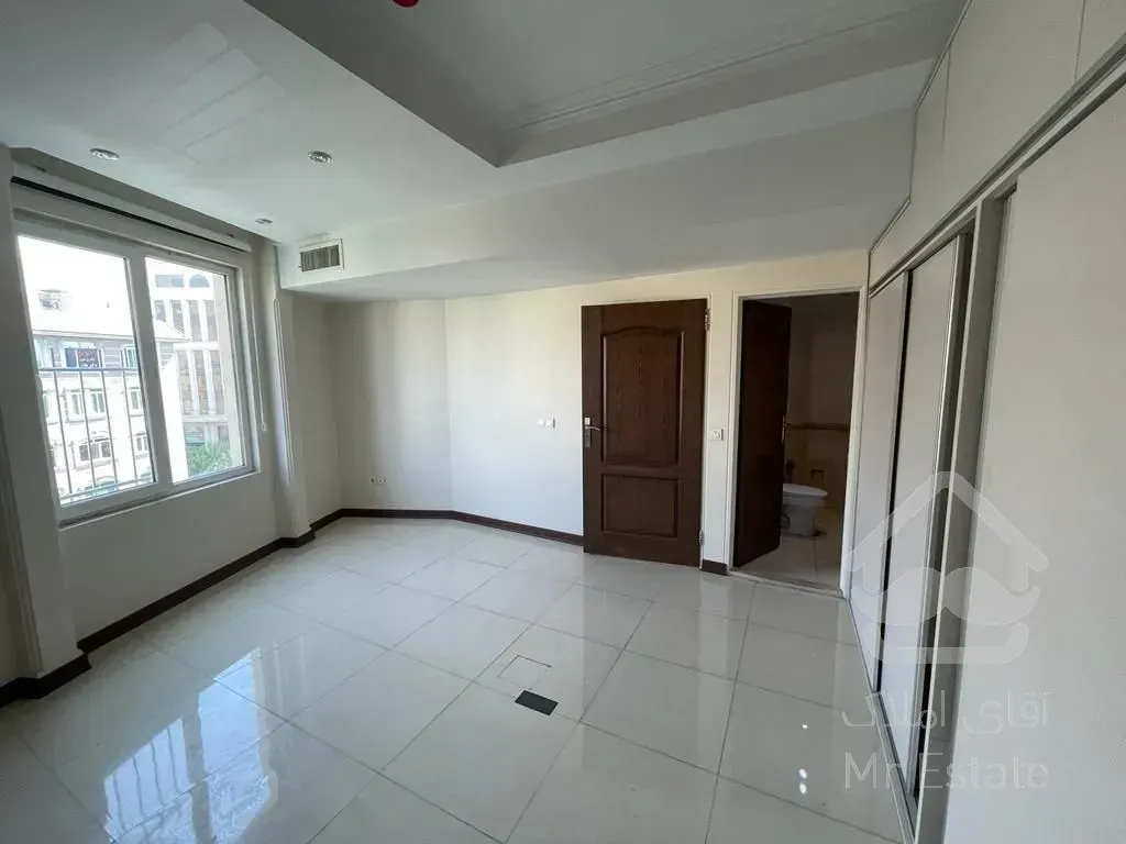 150 متر اجاره اختیاریه